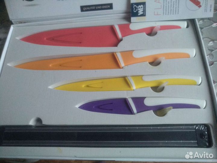 Ножи на магнитной доске с креплением