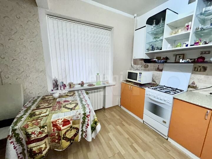 3-к. квартира, 90,2 м², 3/9 эт.