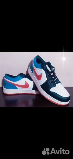 Кроссовки Nike