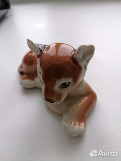 Статуэтка львенок