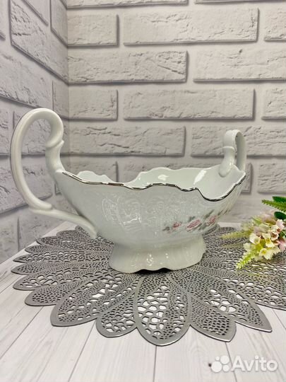 Ваза с ручками 