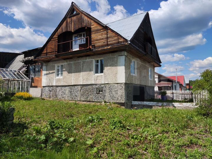 Дом 198,5 м² на участке 7,5 сот.
