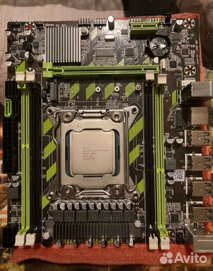 Материнская плата с процессором