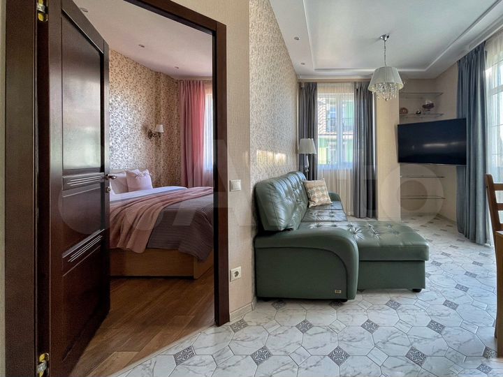 1-к. квартира, 49 м², 3/5 эт.