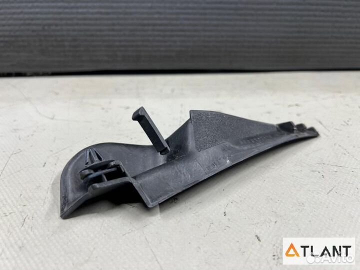 Уголок жабо правое subaru legacy