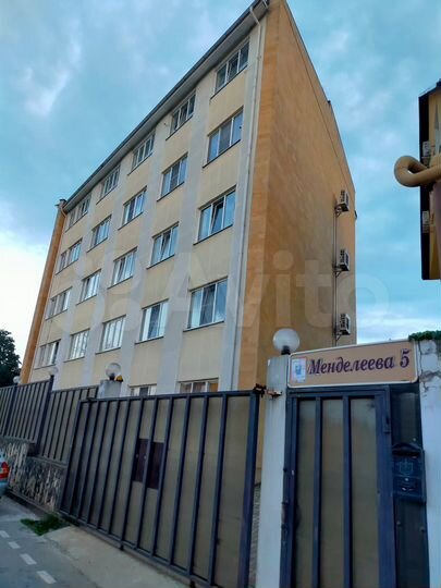 2-к. квартира, 100 м², 1/5 эт.