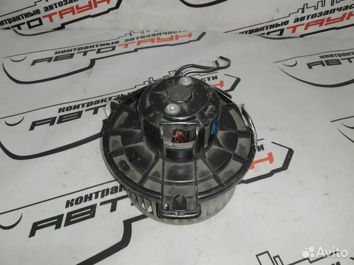 Моторчик печки toyota avensis corolla corolla vers