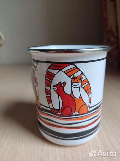 Эмалированная кружка