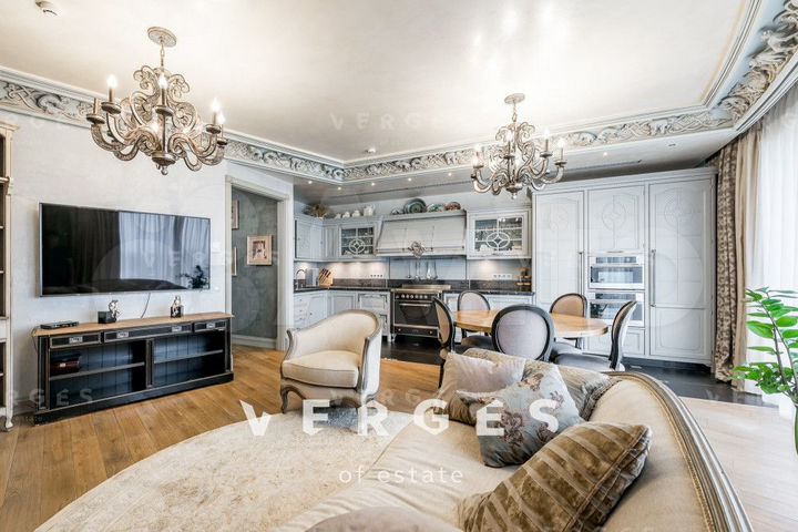 6-к. квартира, 219 м², 28/37 эт.