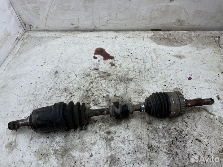 Привод передний левый Nissan Cube