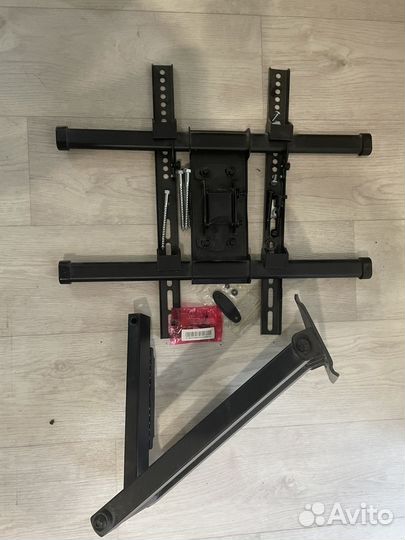 Кронштейн наклонно-поворотный для телевизора