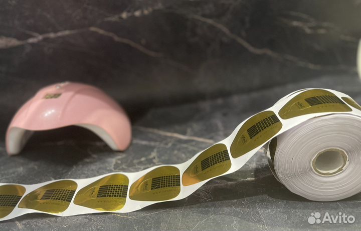 Формы для ногтей и лампа