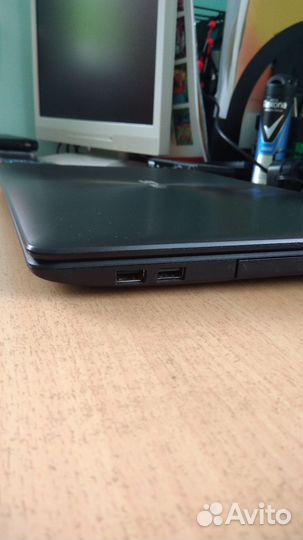 Ноутбук asus R510c