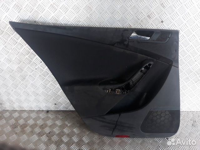 Обшивка двери задняя левая Volkswagen Passat B6