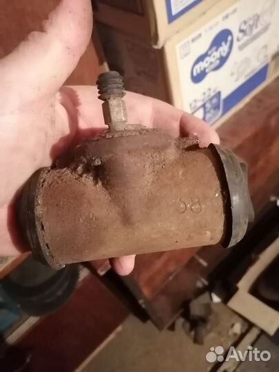 Тормозной цилиндр газ 53