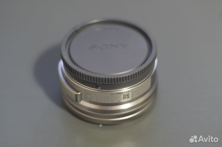 Объектив Sony selp1650