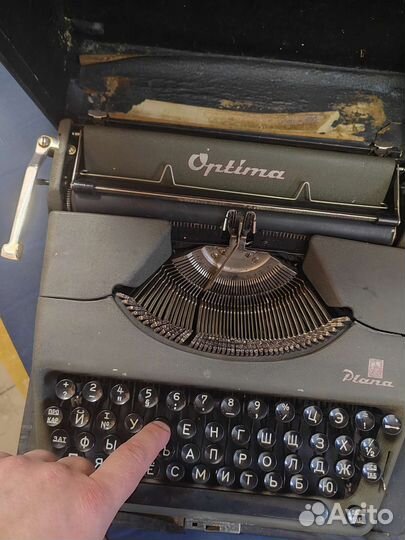 Печатная пишущая машинка Optima Plana 1950х