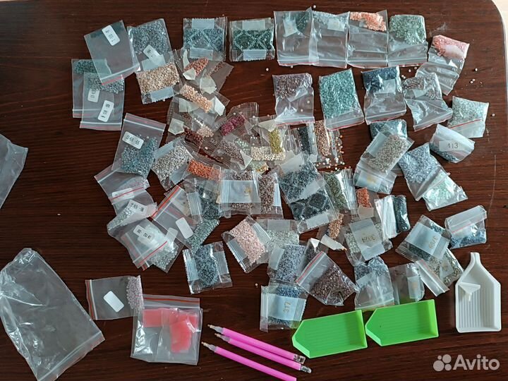 Стразы. Бусы