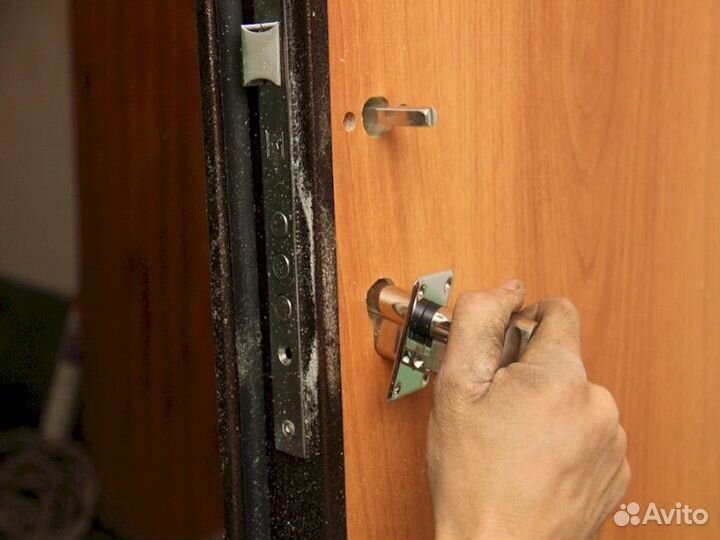 Аварийное вскрытие Установка замков Замена замков