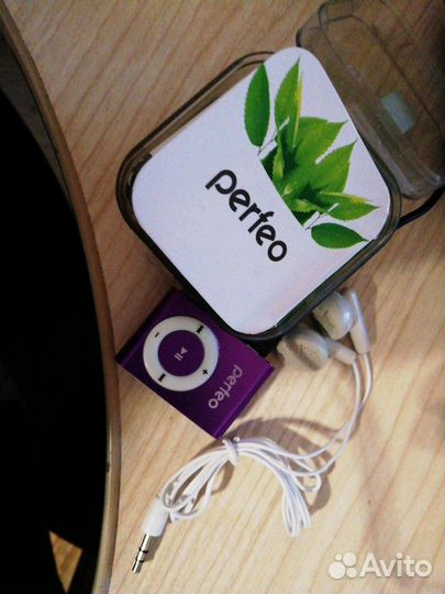 MP3 плеер Perfeo Music Clip Titanium VI-M001