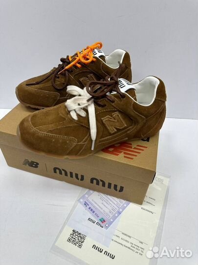 Кроссовки женские New Balance x Miu Miu