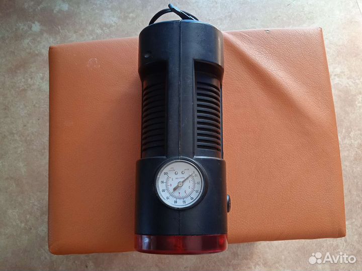 Компрессор автомобильный