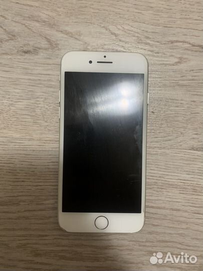 Телефон iPhone 8 64 gb