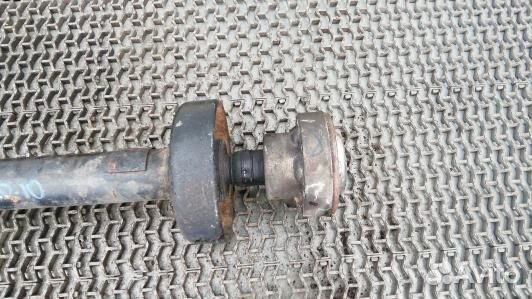 Карданный вал audi Q7 (8AD10K302)