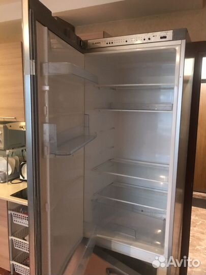 Холодильник на запчасти bosch