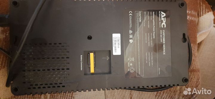 Источник бесперебойного питания apc