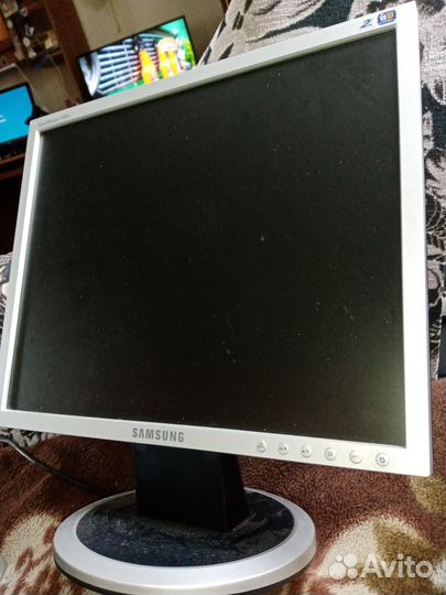Core i3 /4Gb/500Gb/HD Graphics