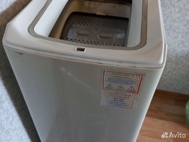 Стиральная машина с вертикальной загрузкой