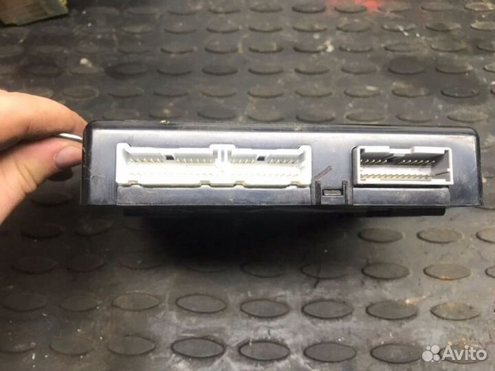 Блок управления центральным замком Hyundai ix35