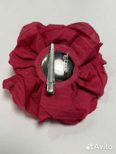 Брошь цветок из ткани