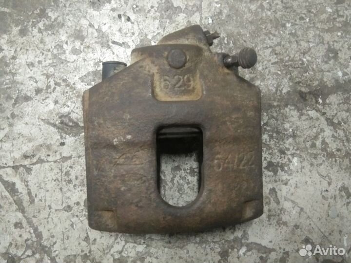 Суппорт тормозной передний Форд Фьюжн