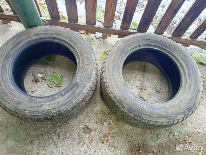 Bridgestone Blizzak DM-V1 285/60 R18