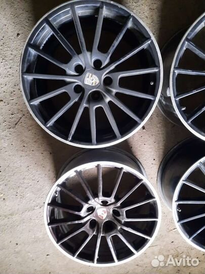 Передние и задние диски R20 на Порше Панамера