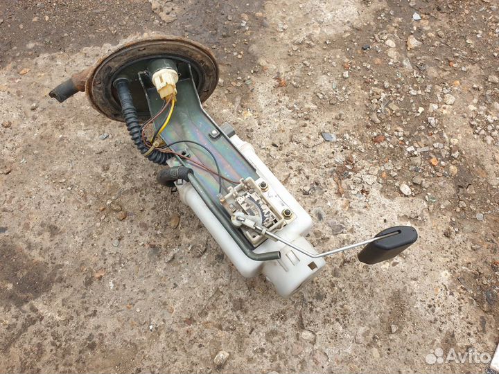 Топливный насос Hyundai Sonata 4 EF Соната 2.0