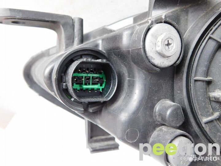 Б/У Б/У Фара правая б/у Ксенон. С блоком и лампой