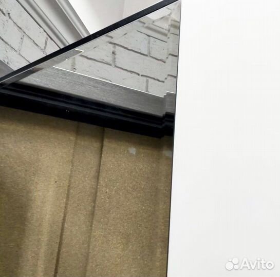 Дверь входная с зеркалом