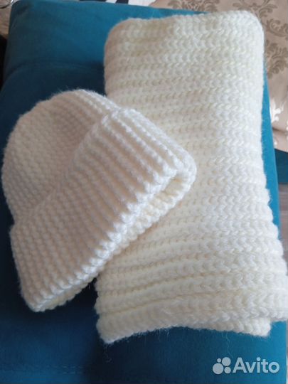 Комплект шапка и шарф женские