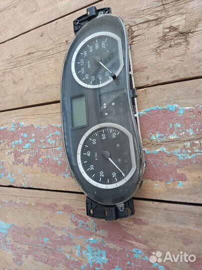 Приборная панель renault logan