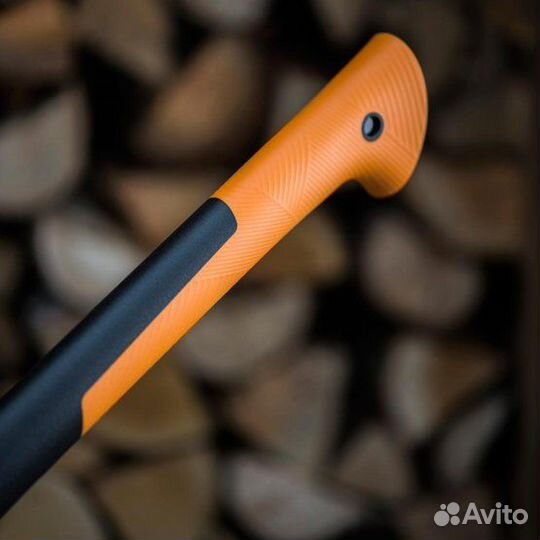 Топор универсальный Fiskars X7