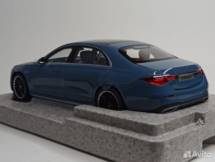 Mercedes S Class W223 Norev 1:18 Дилер