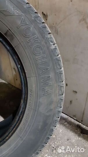 Yokohama A300 215/65 R16