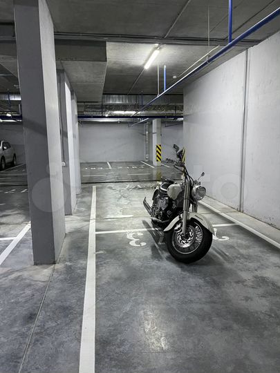 Машиноместо, 13 м²