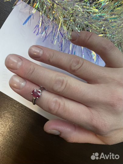 Кольцо со шпинелью из Тайланда