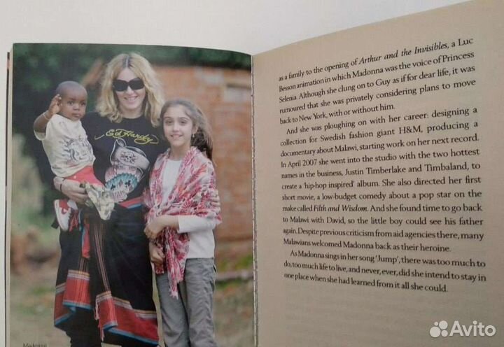 Книга на английском языке биография Мадонны