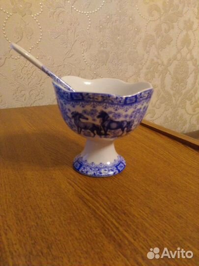 Тарелки, менажница, блюдо, салатник, креманка