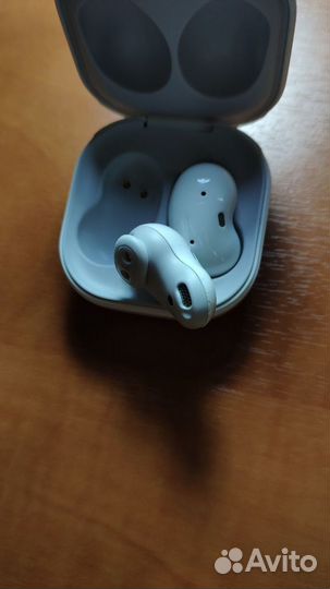 Беспроводные наушники samsung buds live